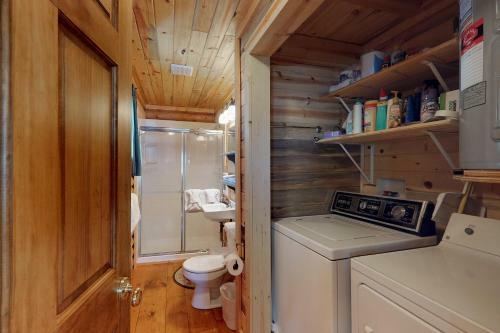 Grand Lake Cabin Escape