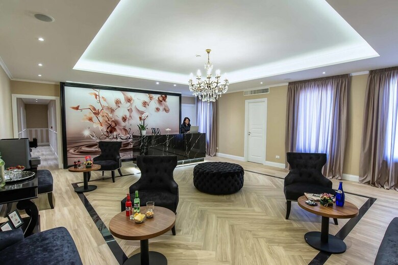 The Boutique Hotel