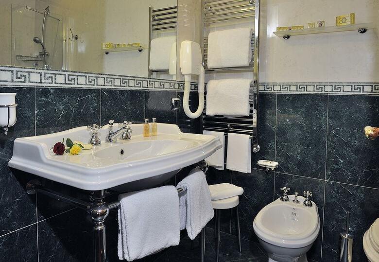 Hotel Roma