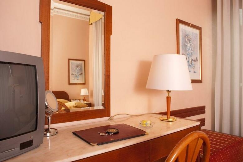 Hotel Roma