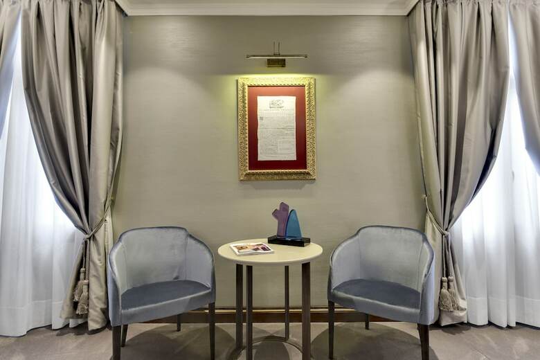 Hotel Don� Palace