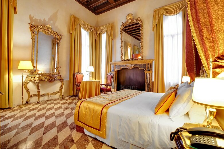 Hotel Don� Palace