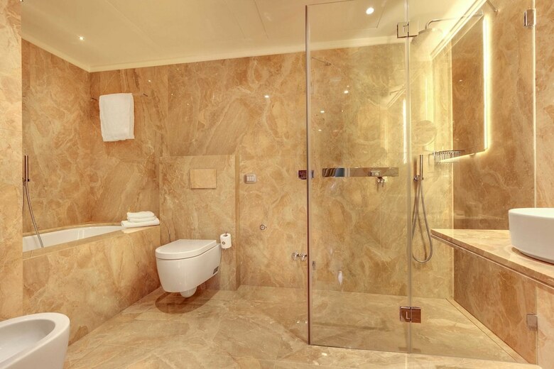 Hotel Don� Palace