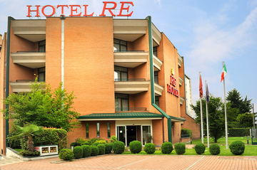 Hotel Re