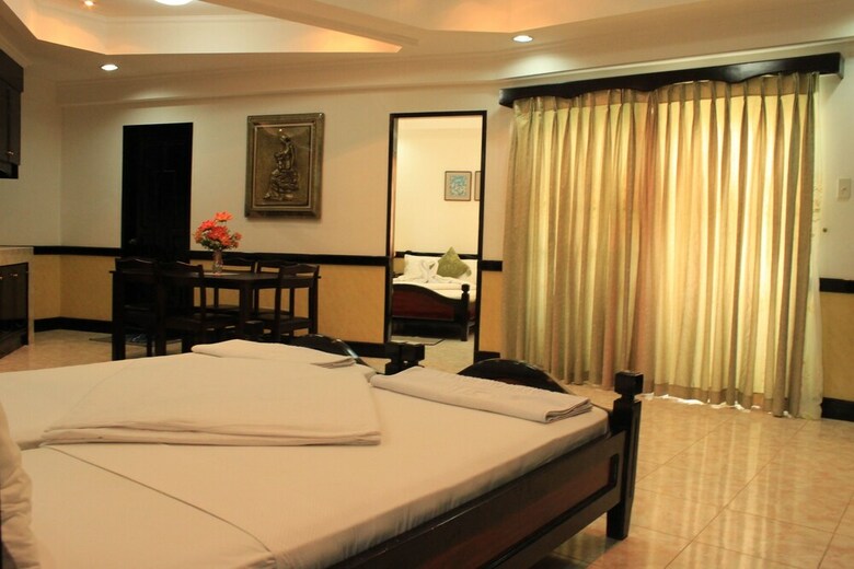 Green One Hotel