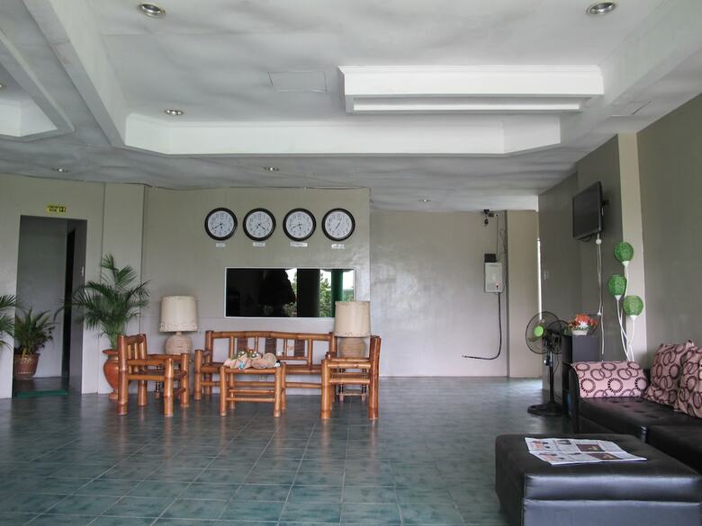 Green One Hotel
