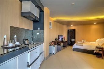 Hotel Eloisa Royal Suites