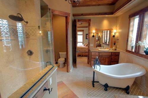 Shadow Mountain Villa
