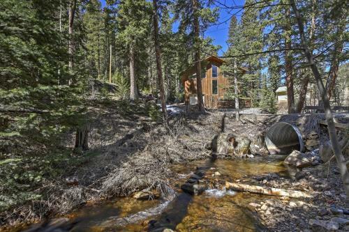 Creekside Mtn House With Deck 8 Mi To Idaho Springs
