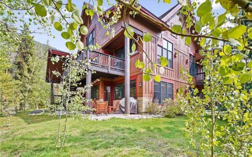 Apartamento 8750 Trappers Crossing Condo