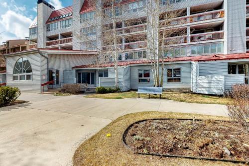 Liftside Condominiums 301