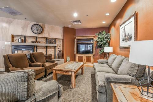 Silver Mill 8214