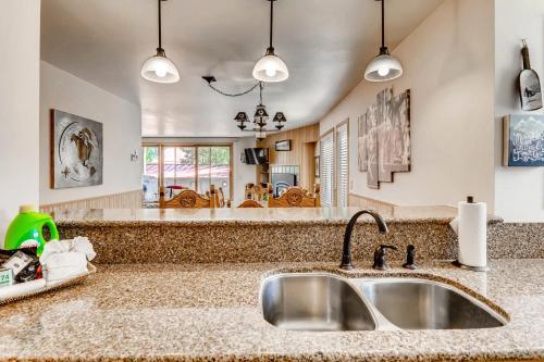 Ski Run Condominiums #108