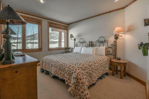 Elk View Lodge 1111