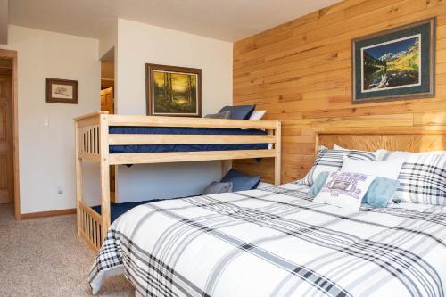 1622 Quicksilver Townhouse