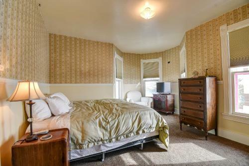 The Mayor's Escape Manor - Access The Great Outdoors!