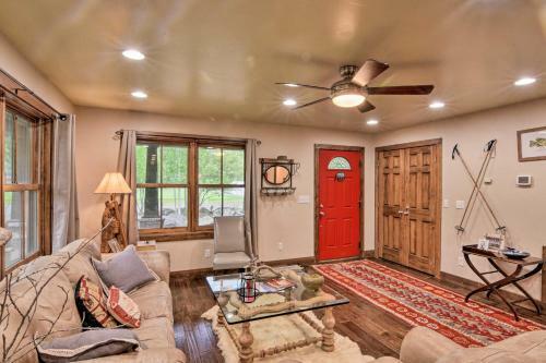 Riverfront House With Fire Pit, Deck And Bbq!