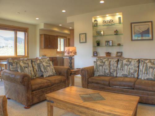 Crested Mtn North #l1 (Condos And Townhomes)