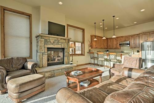 Crested Butte Townhome With Views - Steps To Lifts!