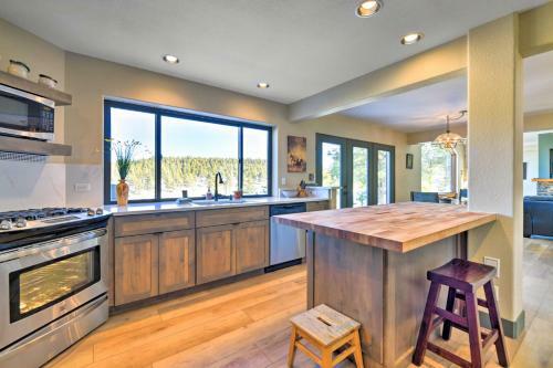 Happy Trails Pagosa Springs Home Near Stables!