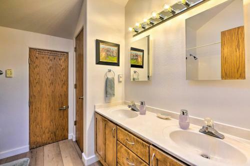 Happy Trails Pagosa Springs Home Near Stables!