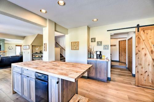 Happy Trails Pagosa Springs Home Near Stables!