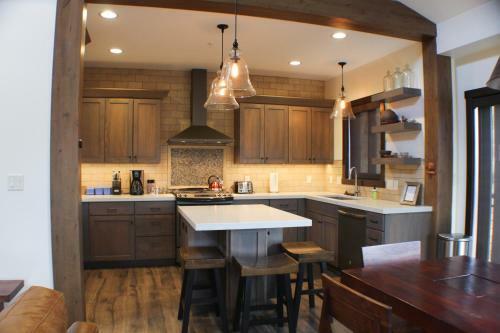 Crested Mtn North L9 (Condos And Townhomes)
