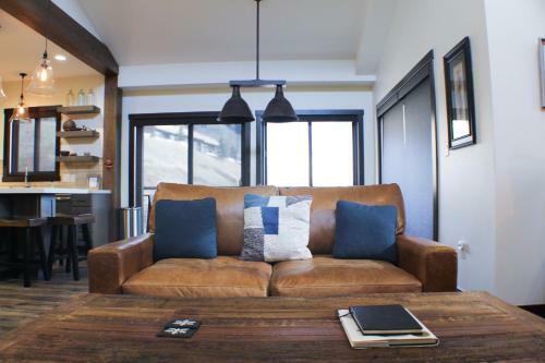 Crested Mtn North L9 (Condos And Townhomes)