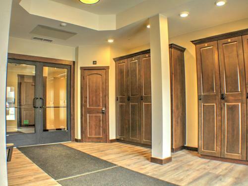 Crested Mtn North L9 (Condos And Townhomes)