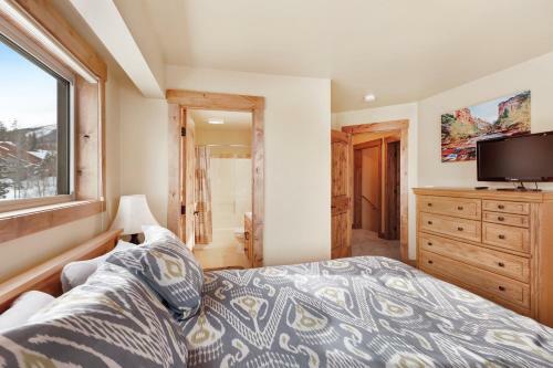 Breezy?s Mountain View Hideaway
