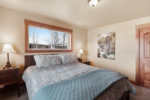Breezy?s Mountain View Hideaway
