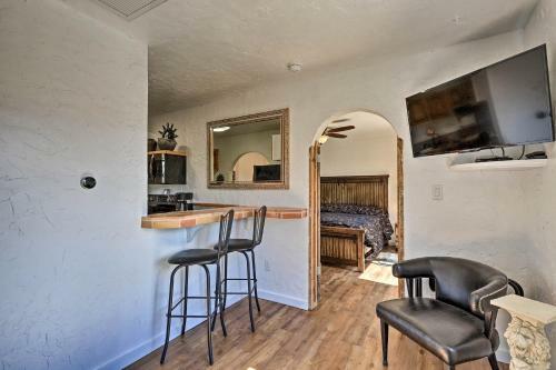 Secluded Home With Patio And Views - 1mi To Vineyards
