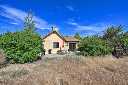 Secluded Home With Patio And Views - 1mi To Vineyards