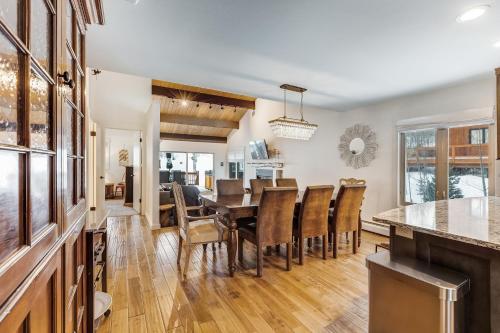 Poplar Mountain Guest House