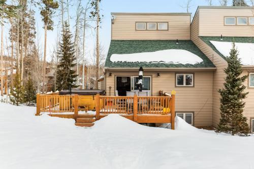 Poplar Mountain Guest House