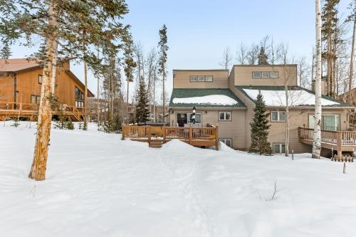 Poplar Mountain Guest House