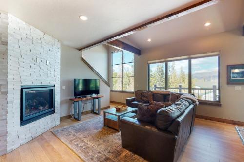 Treehouse Village 325