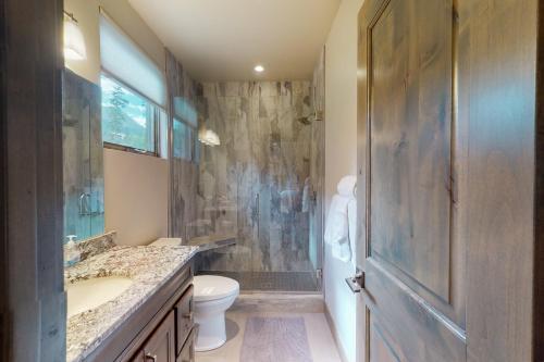 Treehouse Village 325
