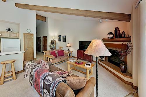 Apartamento Spacious Condo On Blue River - Water-view Balcony Condo