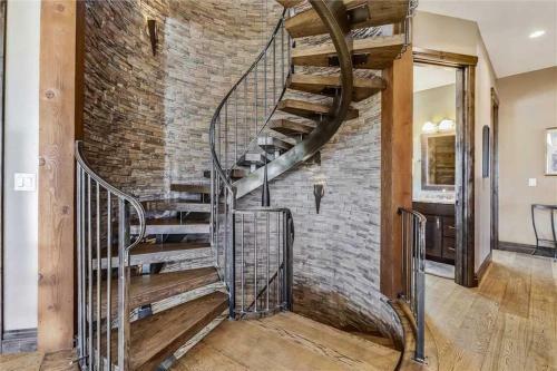 Summit Vista Home