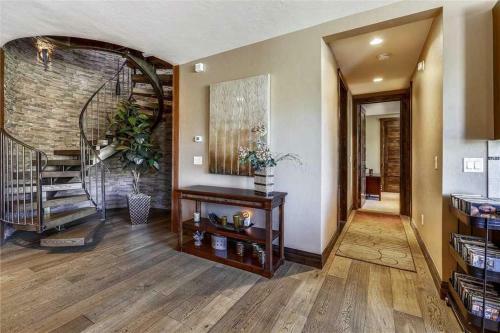 Summit Vista Home
