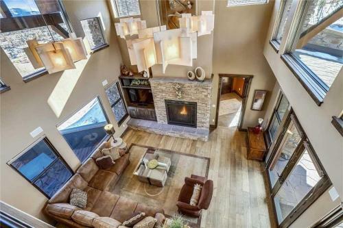 Summit Vista Home