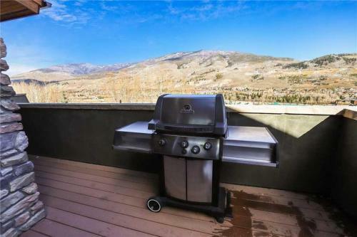 Summit Vista Home