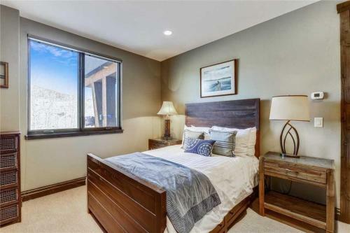 Summit Vista Home