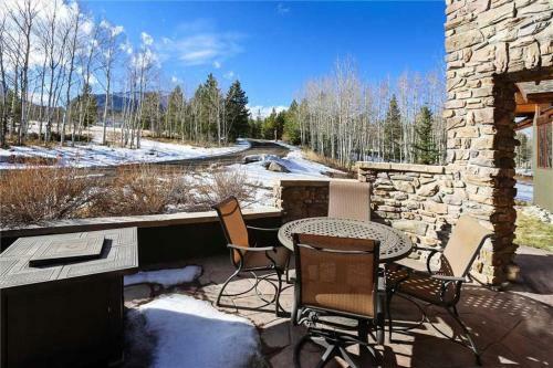 Summit Vista Home