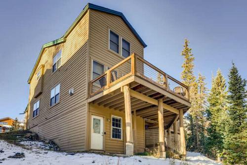 300 Lodgepole By Book By Owner