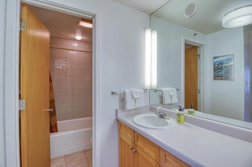 1 Bath Studio Apartment In Snowmass Village