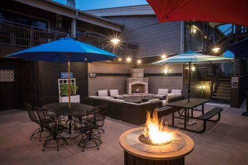 Timberline Condominium Studio Unit 115