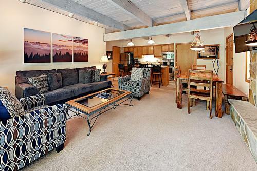 Timberline Condominiums 2 Bedroom Unit A2h