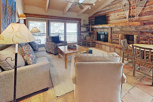 Timberline Condominiums 2 Bedroom Loft 2 Bath Unit A3e